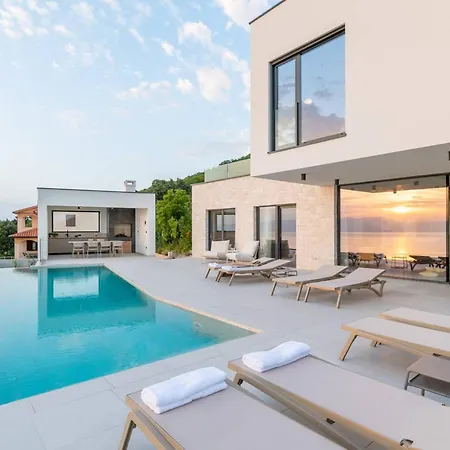 La Maison De Stefano Offre Une Vue Magnifique *